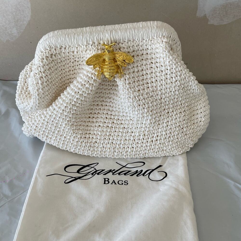 GARY’s White Clutch with Gold Bee Accent  NEW - Picture 1 of 6